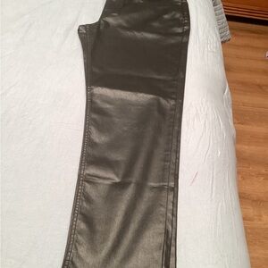 Banana Republic Faux Black Mid-Rise Slim Fit Pants, size 33/16, inseam 29’.  153